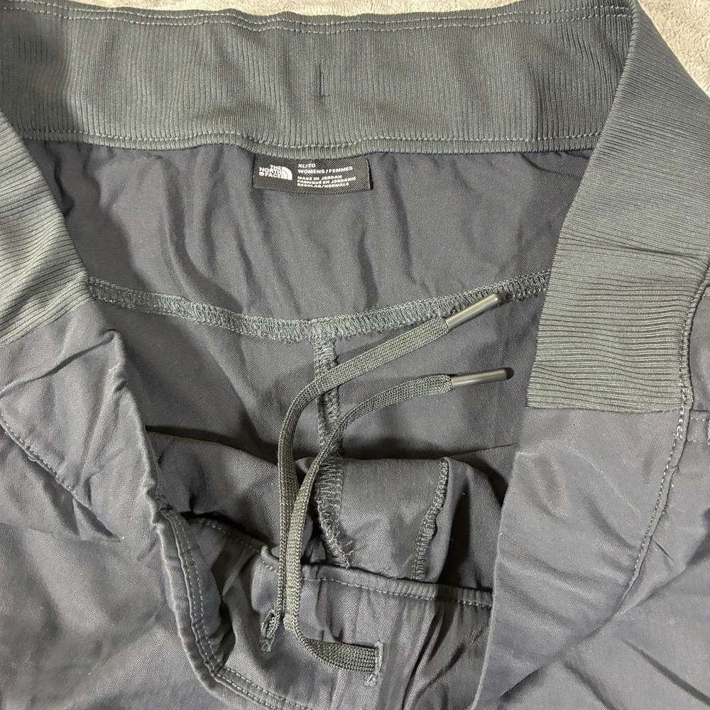 The North Face Womens Aphrodite Joggers Cropped Size XL Dance Hiking Athleisure - Picture 3 of 9